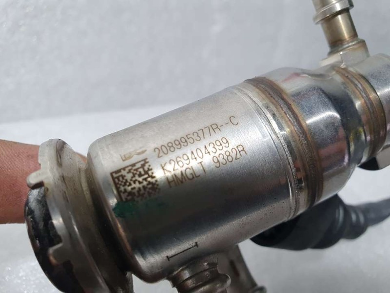 Recambio de inyector adblue para renault clio v intens referencia OEM IAM 208995377R K269404399 