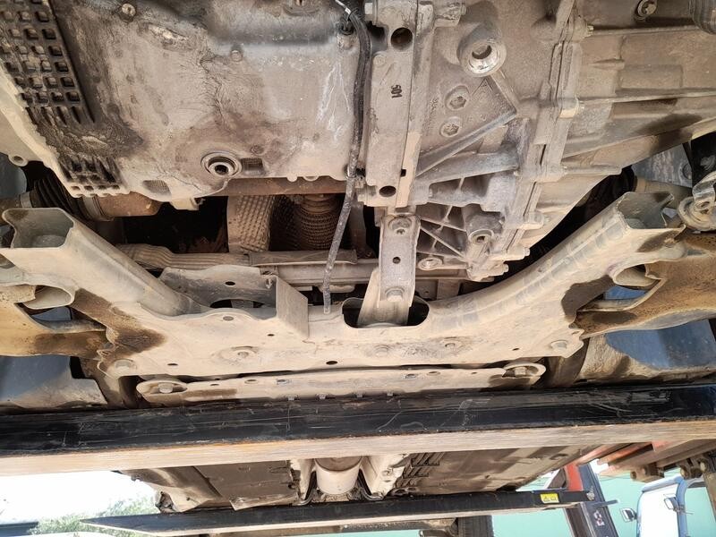 Recambio de puente delantero para nissan nv250 furgoneta (x61) dci 80 referencia OEM IAM 5440100Q1D  