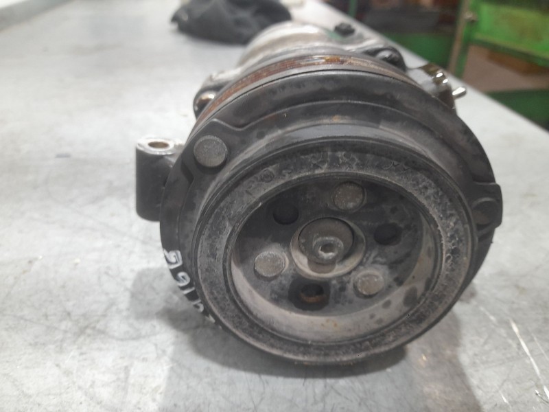 Recambio de compresor aire acondicionado para bmw serie 3 berlina (e46) 316i referencia OEM IAM 64528386650  
