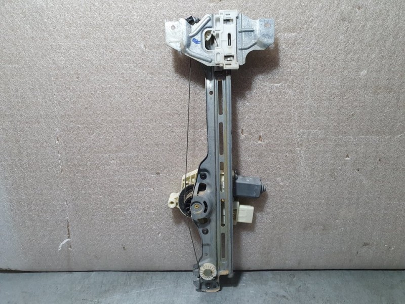 Recambio de elevalunas trasero izquierdo para peugeot 308 allure referencia OEM IAM 9677737380  ELECTRICO