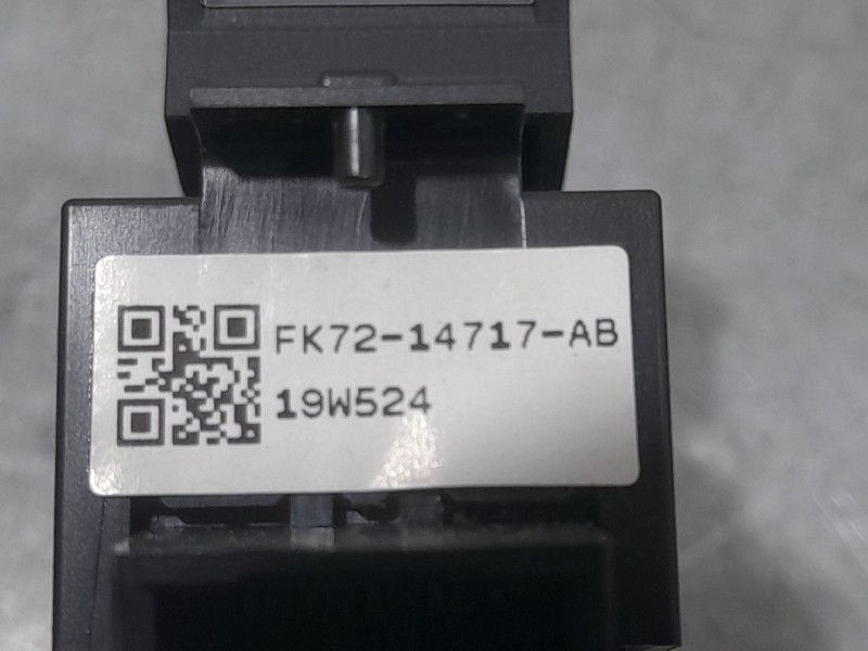 Recambio de mando elevalunas trasero izquierdo para land rover range rover evoque (l551) 2.0 d150 mhev 4x4 referencia OEM IAM FK