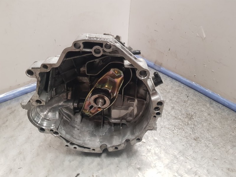 Recambio de caja cambios para audi a6 berlina (4b2) 2.4 (121kw) referencia OEM IAM DSC 10048 5VELOCIDADES