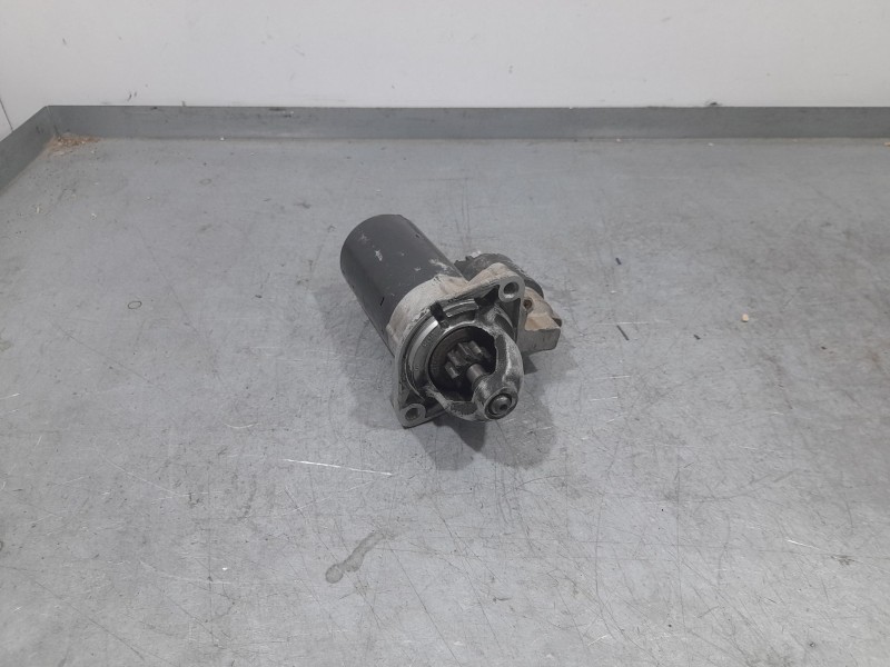 Recambio de motor arranque para bmw serie 3 berlina (e46) 316i referencia OEM IAM 1740374 BOSCH 0001108157