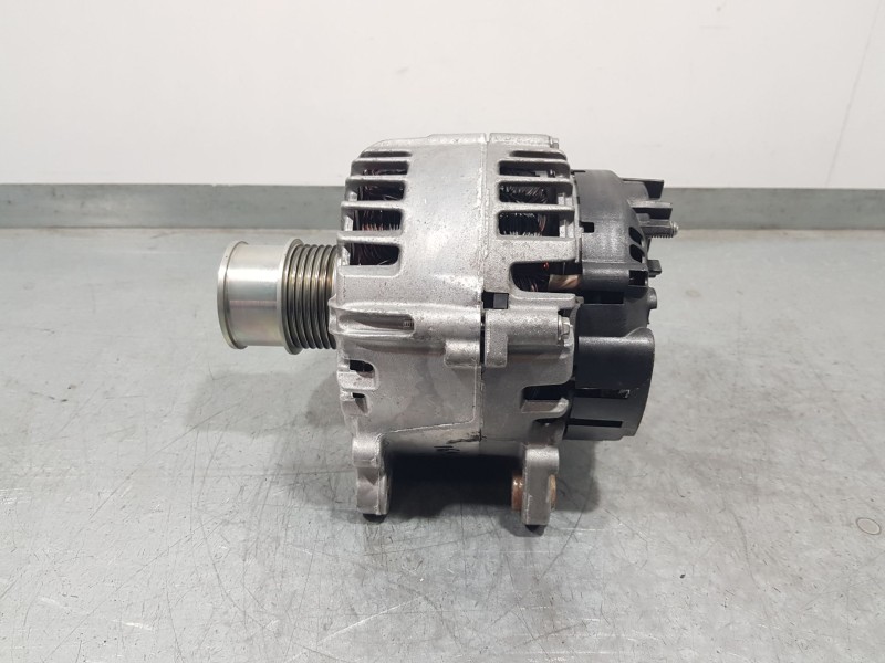 Recambio de alternador para volkswagen t-roc (a11, d11) 1.5 tsi referencia OEM IAM 05E903026Q  