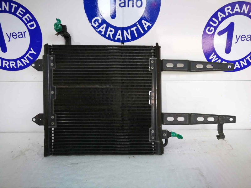 Recambio de condensador / radiador aire acondicionado para volkswagen polo berlina (6n1) 1.4 referencia OEM IAM 6N0820413B  