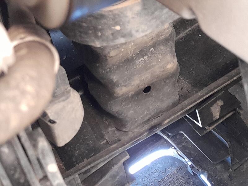 Recambio de refuerzo paragolpes delantero para nissan nv250 furgoneta (x61) dci 80 referencia OEM IAM 6209000Q0B  