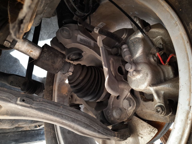 Recambio de mangueta delantera izquierda para land rover range rover evoque (l551) 2.0 d150 mhev 4x4 referencia OEM IAM LR178183