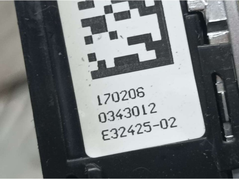 Recambio de mando multifuncion para renault megane iv berlina 5p zen referencia OEM IAM 170202 E3211301 