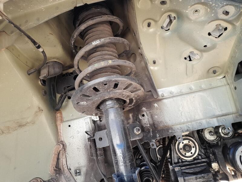 Recambio de amortiguador delantero derecho para citroën c5 aircross (ac_, aj_, ar_, a4_) 1.2 puretech 130 (arhnsj) referencia OE