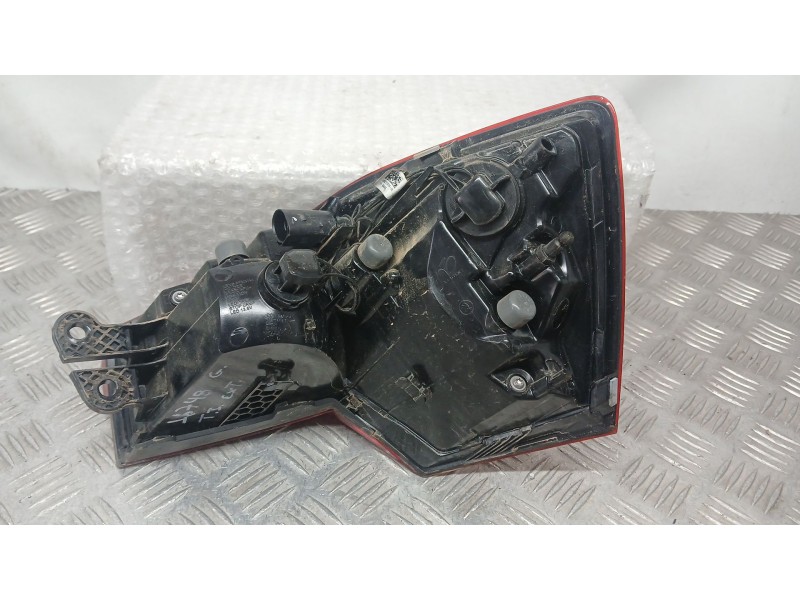 Recambio de piloto trasero izquierdo exterior para skoda kamiq (nw4) 1.0 tsi referencia OEM IAM 658945095  