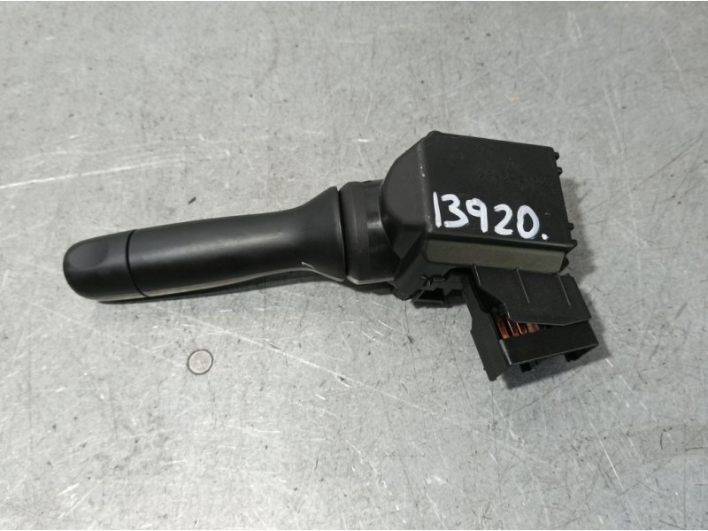 Recambio de mando limpia para peugeot 108 active referencia OEM IAM 17F003LH  