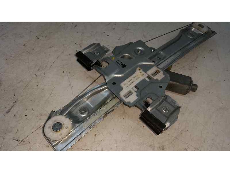 Recambio de elevalunas trasero derecho para chevrolet aveo sedán lt+ referencia OEM IAM  2 PINS ELECTRICO