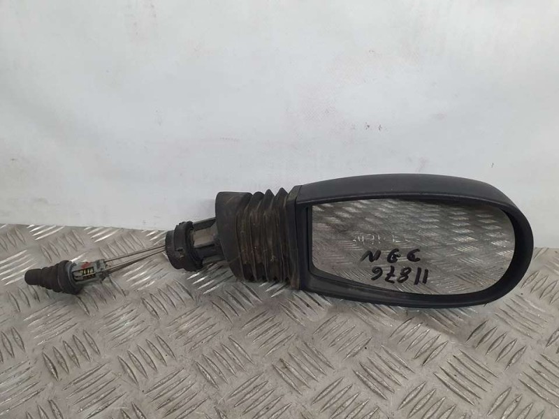 Recambio de retrovisor derecho para fiat punto berlina (188) 1.2 16v dynamic referencia OEM IAM 0735380179  C MANDO TOCADO