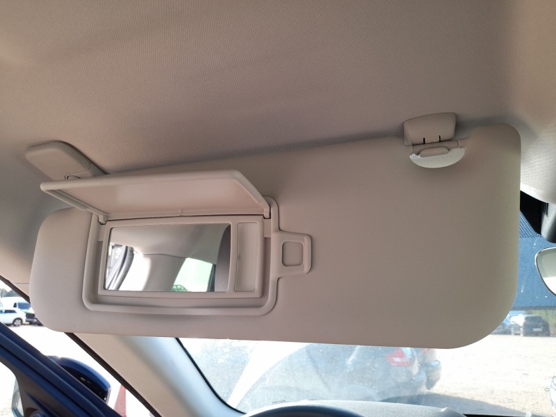 Recambio de parasol izquierdo para land rover range rover evoque (l551) 2.0 d150 mhev 4x4 referencia OEM IAM LR185701  