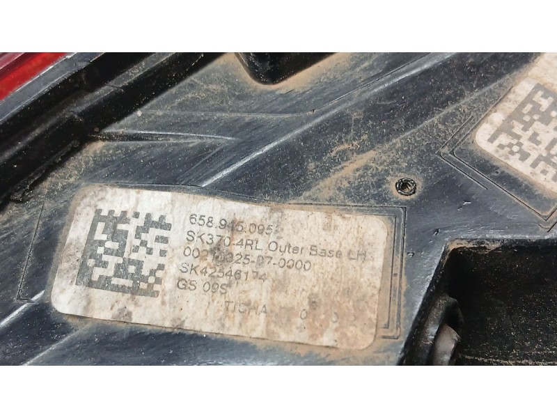 Recambio de piloto trasero izquierdo exterior para skoda kamiq (nw4) 1.0 tsi referencia OEM IAM 658945095  