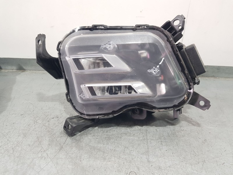 Recambio de faro antiniebla izquierdo para kia sportage v (nq5) 1.6 crdi mhev referencia OEM IAM 92201R2000  