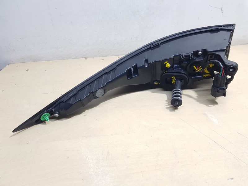 Recambio de piloto trasero derecho exterior para land rover range rover evoque (l551) 2.0 d150 mhev 4x4 referencia OEM IAM K8D21