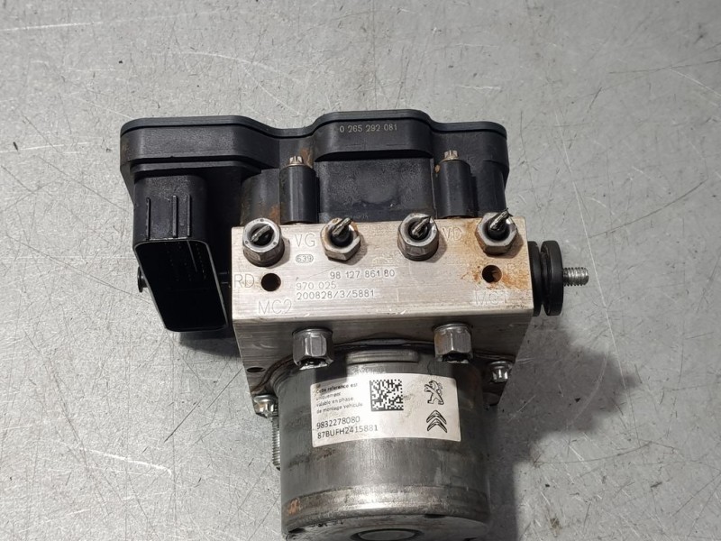 Recambio de abs para peugeot 3008 allure referencia OEM IAM 9812786180 970025 BOSCH