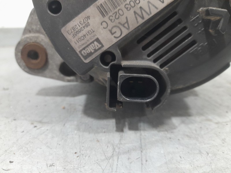 Recambio de alternador para audi a3 (8p) atraccion referencia OEM IAM 06F903023C VALEO TG14C011