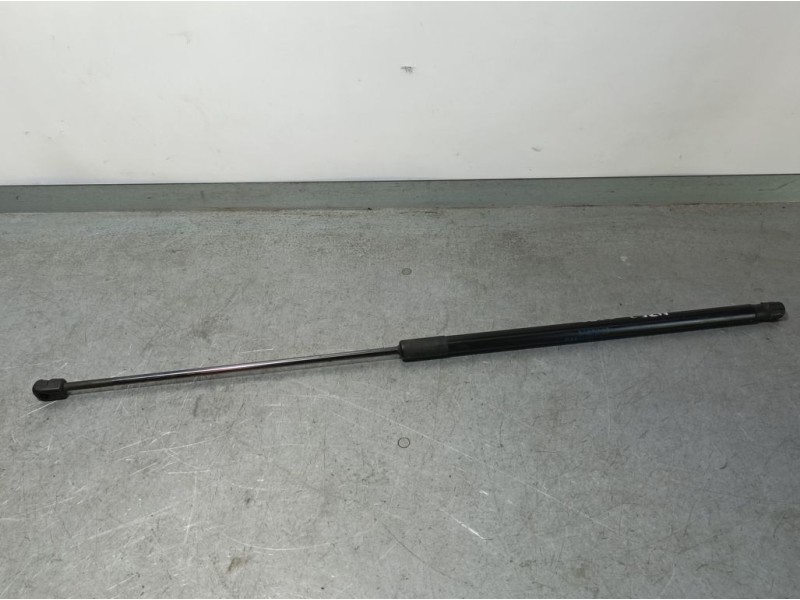 Recambio de amortiguadores capo para opel insignia berlina excellence referencia OEM IAM 13252173  