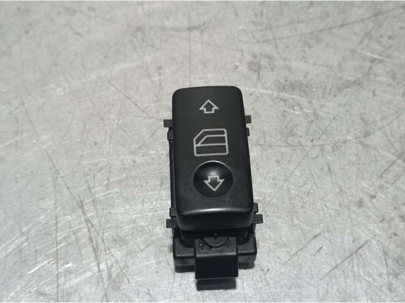 Recambio de mando elevalunas trasero derecho para mercedes-benz clase s (w220) berlina 500 (220.075) referencia OEM IAM A2208213