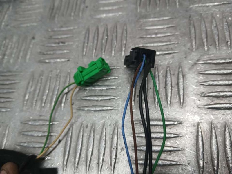 Recambio de retrovisor derecho para citroën c4 coupe collection referencia OEM IAM 8149YS  