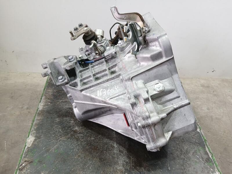 Recambio de caja cambios para toyota aygo x play referencia OEM IAM 20TT58 311150D141 5VELOCIDADES