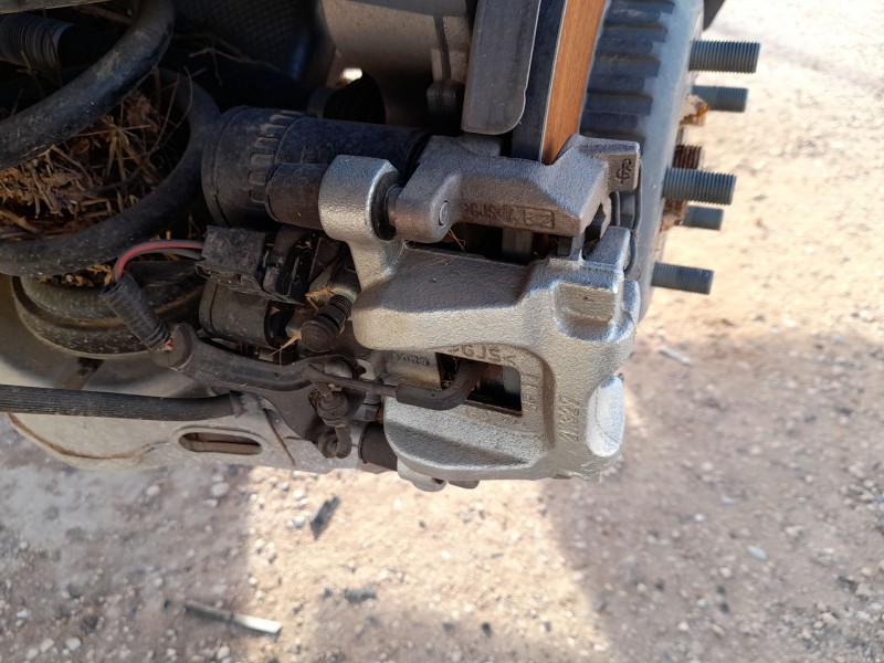 Recambio de pinza freno trasera derecha para land rover range rover evoque (l551) 2.0 d150 mhev 4x4 referencia OEM IAM LR000751 