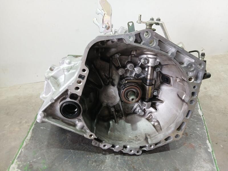 Recambio de caja cambios para toyota aygo x play referencia OEM IAM 20TT58 311150D141 5VELOCIDADES