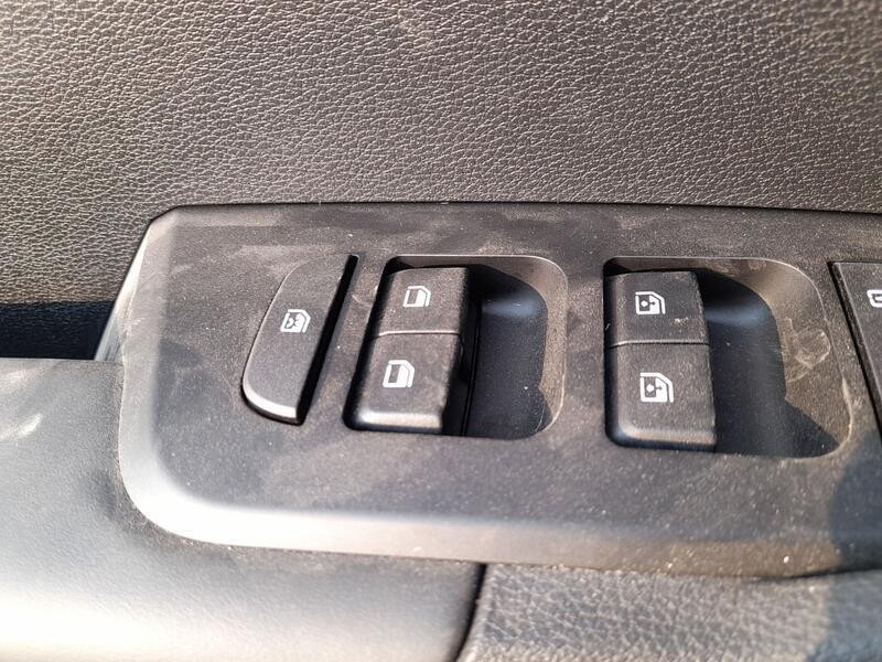 Recambio de mando elevalunas delantero izquierdo para kia sportage v (nq5) 1.6 crdi mhev referencia OEM IAM 93571P1100 C/MANDO R