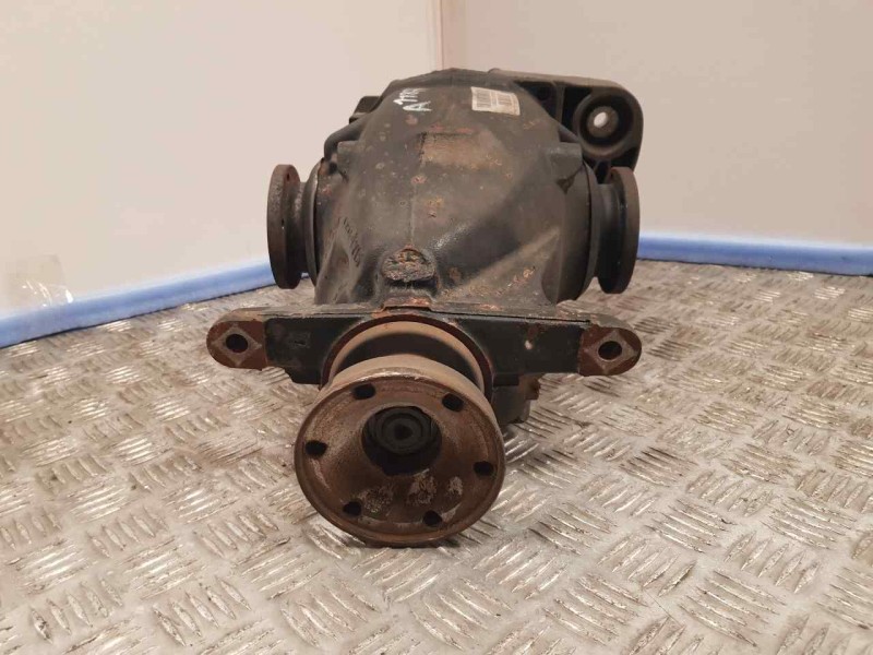 Recambio de diferencial trasero para bmw serie 5 touring (e61) 520d referencia OEM IAM 7560587  RELACION: 2 , 64