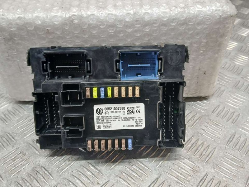 Recambio de caja reles / fusibles para fiat tipo ii (357) berlina easy referencia OEM IAM 521007580 28602608 