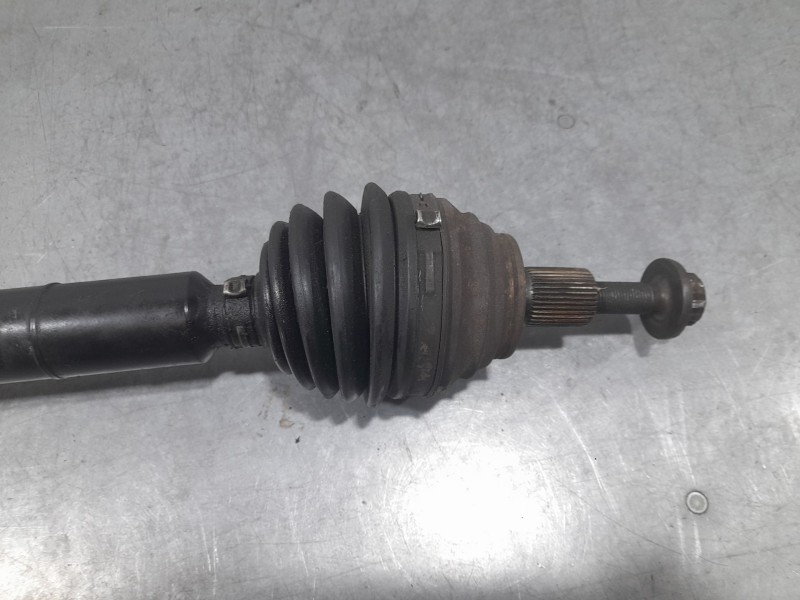 Recambio de transmision delantera derecha para audi a3 (8p) atraccion referencia OEM IAM 1K0407272GM  