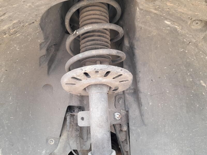 Recambio de amortiguador delantero derecho para citroën c5 aircross (ac_, aj_, ar_, a4_) 1.2 puretech 130 (arhnsj) referencia OE