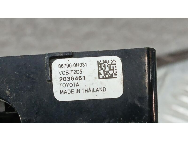 Recambio de camara vision trasera para toyota aygo x play referencia OEM IAM 867900H031  2036461