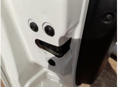 CERRADURA PUERTA DELANTERA IZQUIERDA 52131225 MONTADA EN PUERTA 