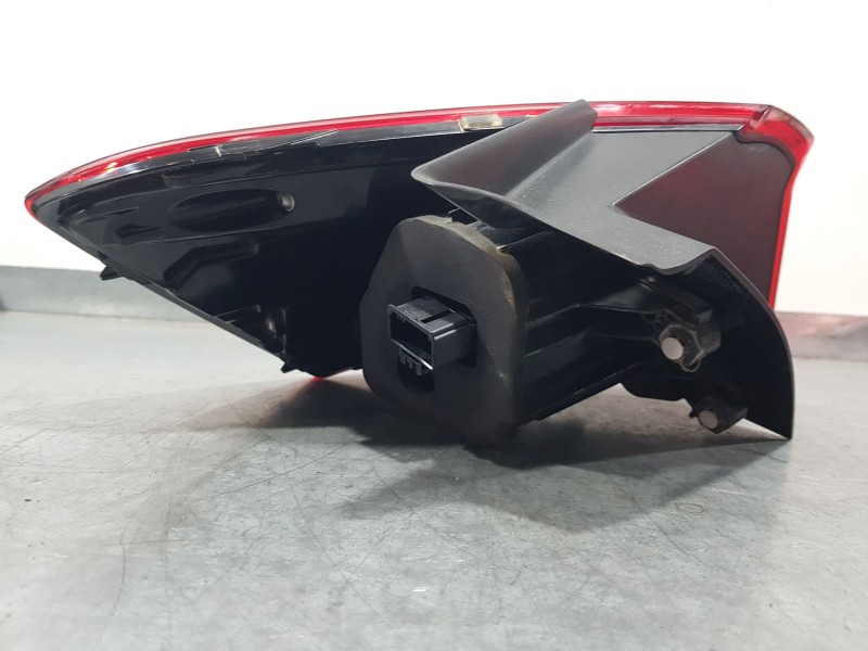 Recambio de piloto trasero derecho exterior para volkswagen t-roc (a11, d11) 1.5 tsi referencia OEM IAM 2GA945096C TOCADO TOCADO