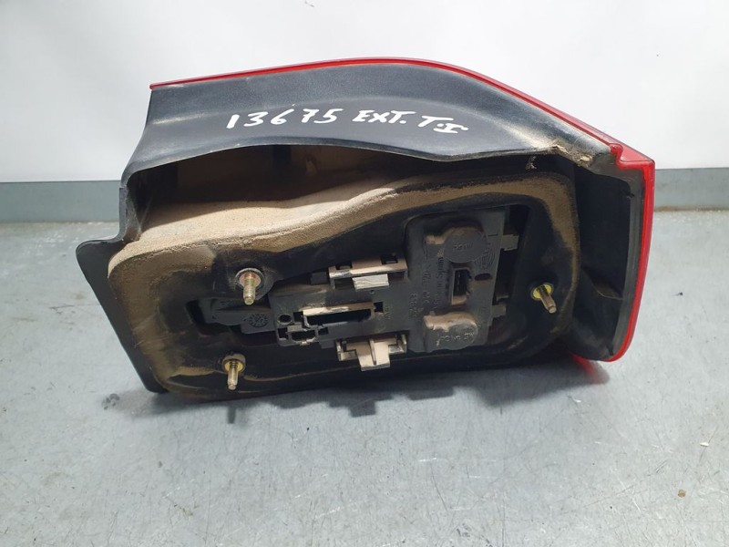 Recambio de piloto trasero izquierdo para seat ibiza (6k1) select referencia OEM IAM 6K6945111G  EXTERIOR ROZADO