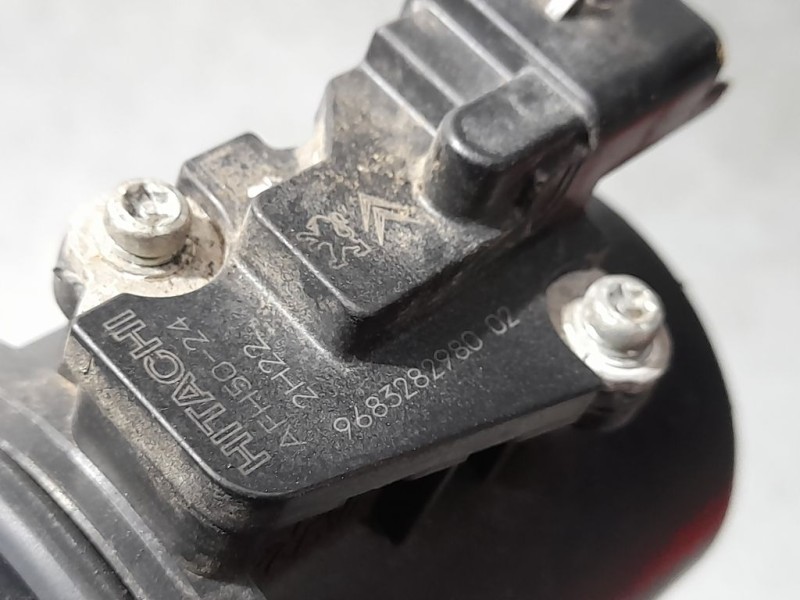 Recambio de caudalimetro para peugeot 208 access referencia OEM IAM 9683282980 AFH5024 HITACHI