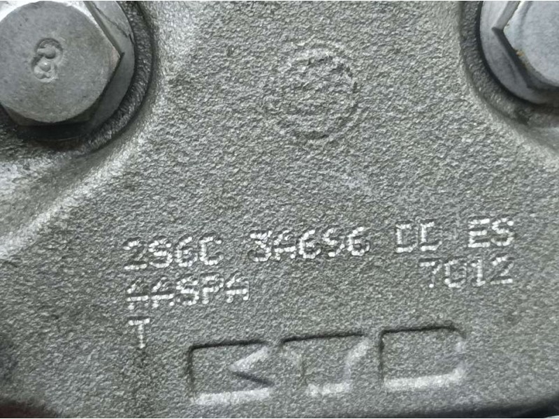 Recambio de bomba direccion para ford fiesta (cbk) ambiente referencia OEM IAM 2S6C3A696DD  