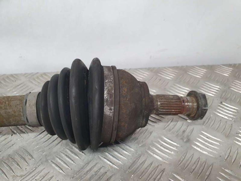 Recambio de transmision delantera derecha para citroën c4 lim. feel referencia OEM IAM 9684135480 8NN69 1697552