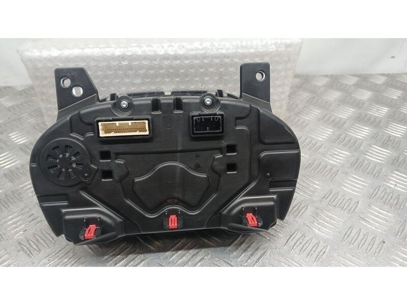 Recambio de cuadro instrumentos para toyota aygo x play referencia OEM IAM 838000H751  