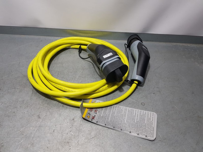 Recambio de cargador bateria para volkswagen golf vii lim. (bq1) e-golf referencia OEM IAM 22368741  ETE