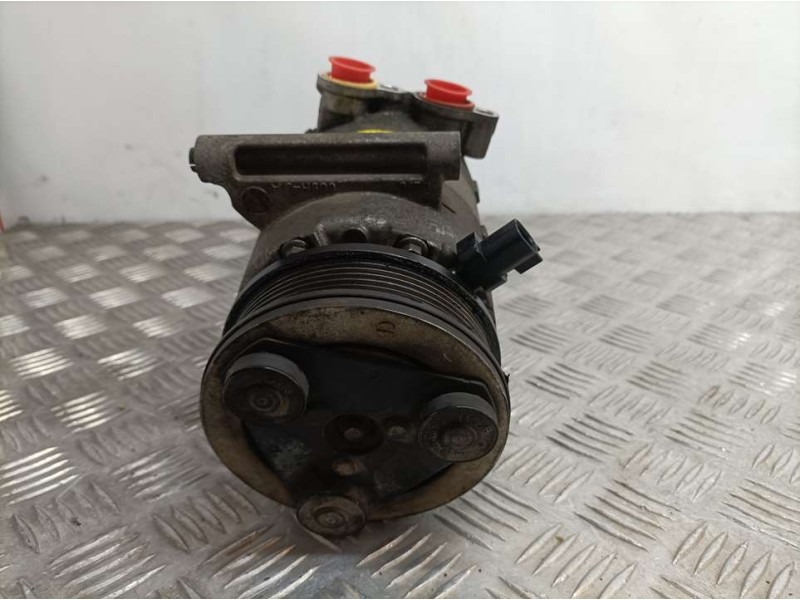 Recambio de compresor aire acondicionado para land rover freelander (lr2) td4 s referencia OEM IAM 6G9119D629FG  