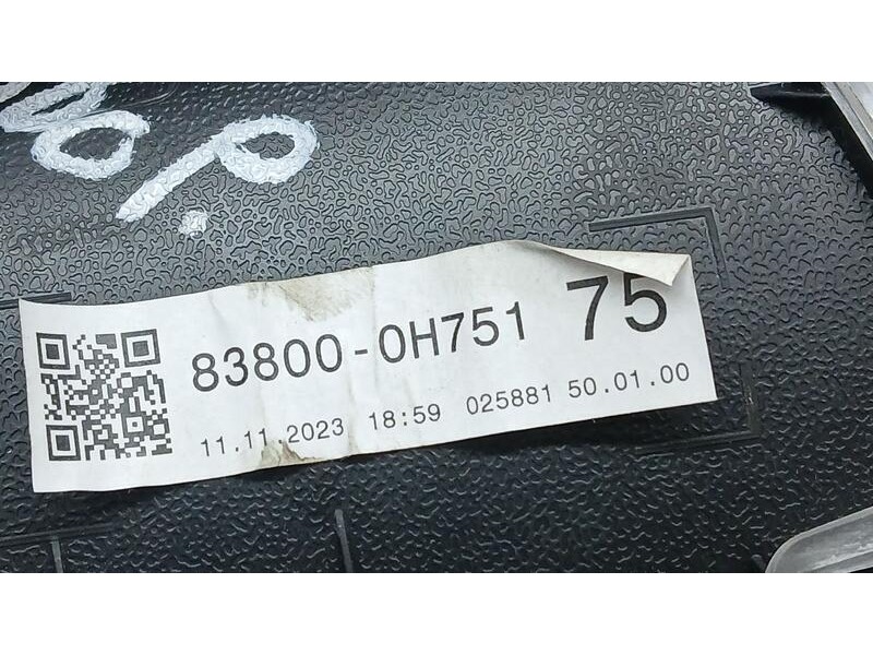 Recambio de cuadro instrumentos para toyota aygo x play referencia OEM IAM 838000H751  