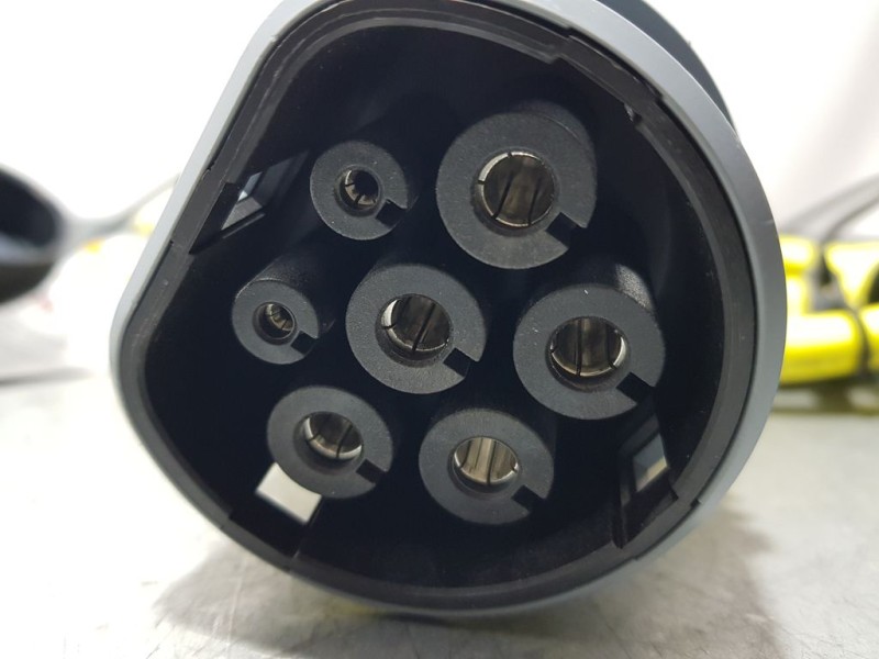 Recambio de cargador bateria para volkswagen golf vii lim. (bq1) e-golf referencia OEM IAM 22368741  ETE