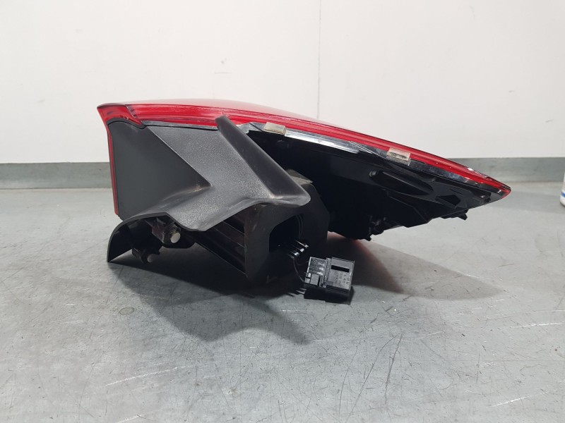 Recambio de piloto trasero izquierdo exterior para volkswagen t-roc (a11, d11) 1.5 tsi referencia OEM IAM 2GA945095C TOCADO 