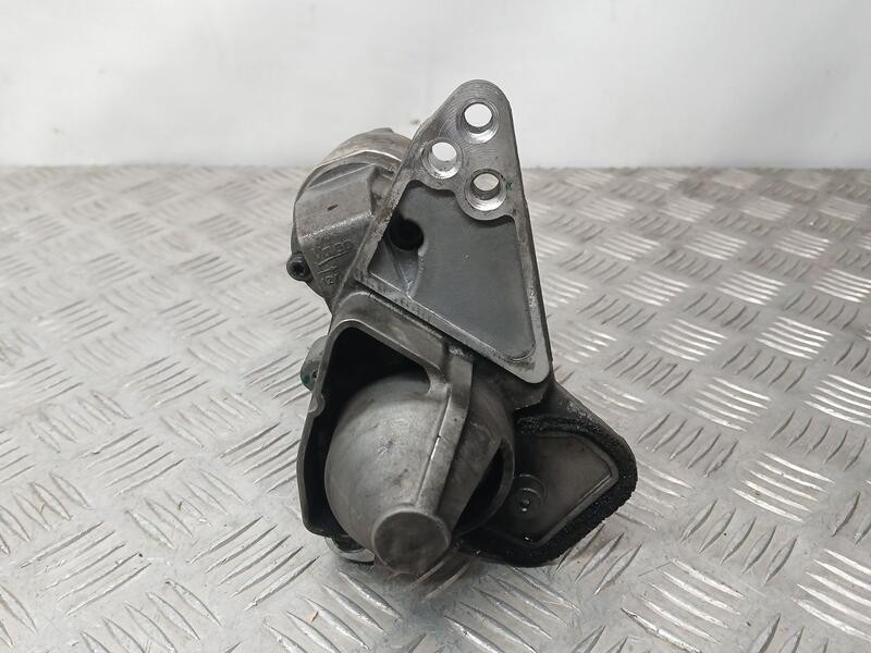 Recambio de motor arranque para renault megane iii berlina 5 p limited referencia OEM IAM 233007970R VALEO ESW1012
