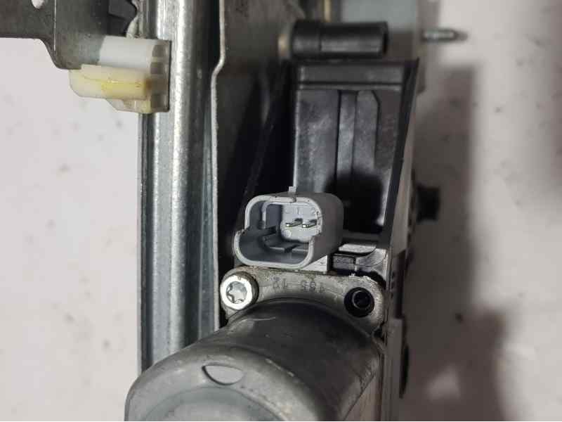 Recambio de elevalunas delantero derecho para peugeot 208 access referencia OEM IAM 9673154380 37223010 LAMES ELECTRICO 2 PINS