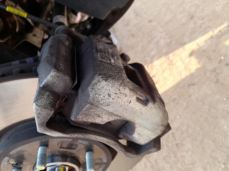 Recambio de pinza freno delantera derecha para kia sportage v (nq5) 1.6 crdi mhev referencia OEM IAM 58190R2A10  